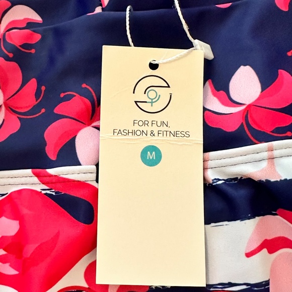 Flamingo Golf Skort, Sz Med, NWT - Picture 2 of 5